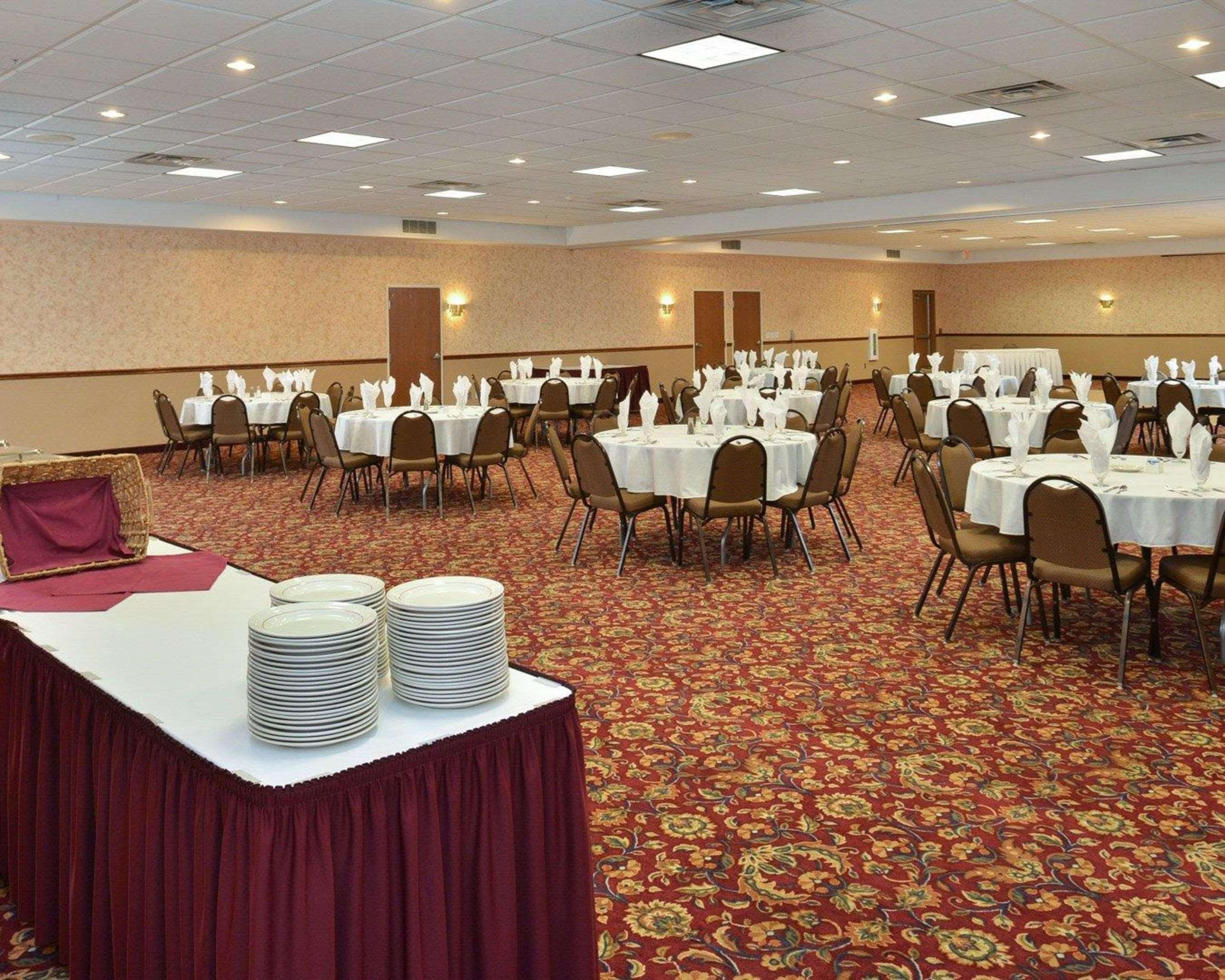 Quality Inn & Suites Fort Madison Near Hwy 61 Εξωτερικό φωτογραφία