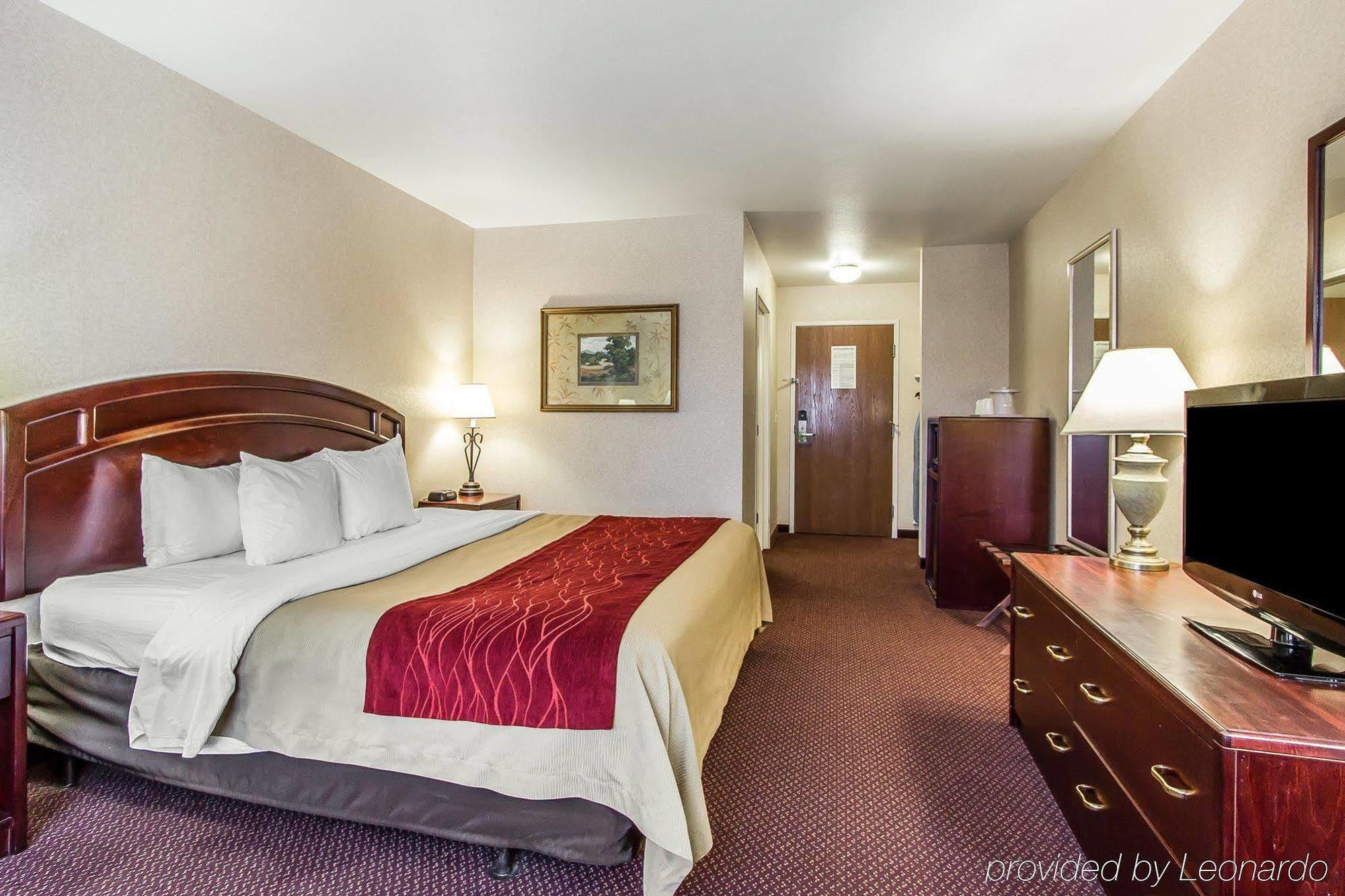 Quality Inn & Suites Fort Madison Near Hwy 61 Εξωτερικό φωτογραφία