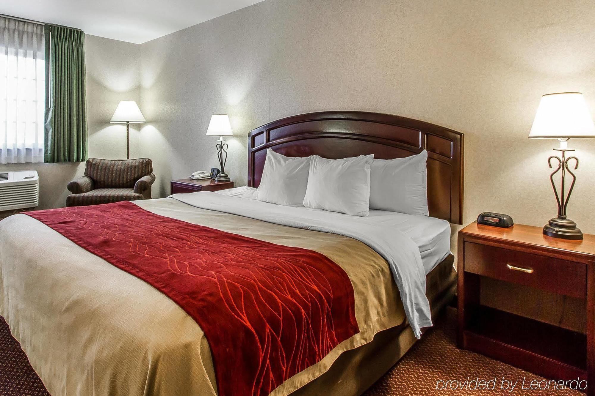 Quality Inn & Suites Fort Madison Near Hwy 61 Εξωτερικό φωτογραφία