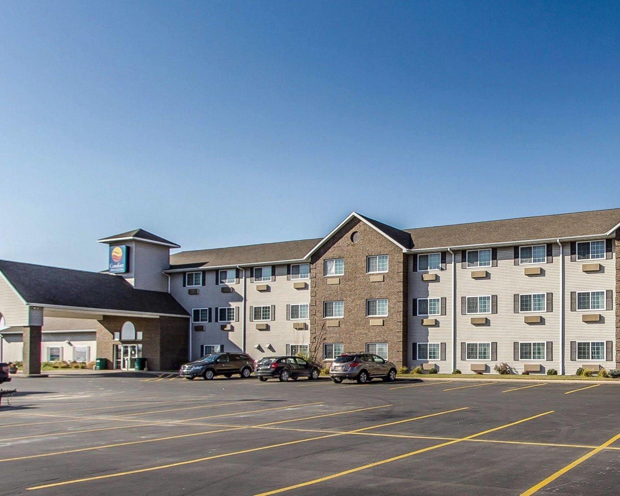 Quality Inn & Suites Fort Madison Near Hwy 61 Εξωτερικό φωτογραφία